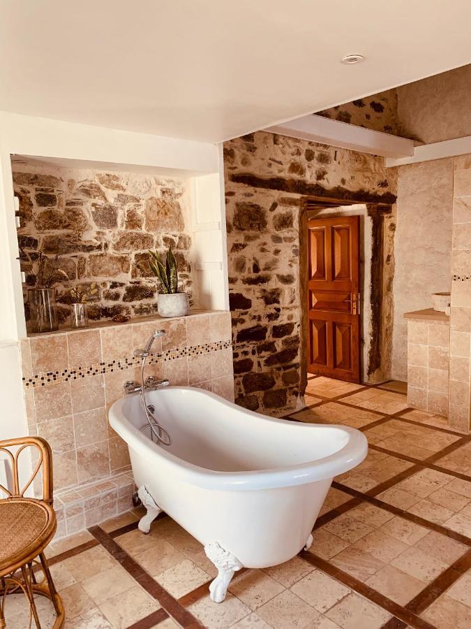 Le Domaine De Coat Rogan, La Chambre Du Tregor Ploezal Exterior foto