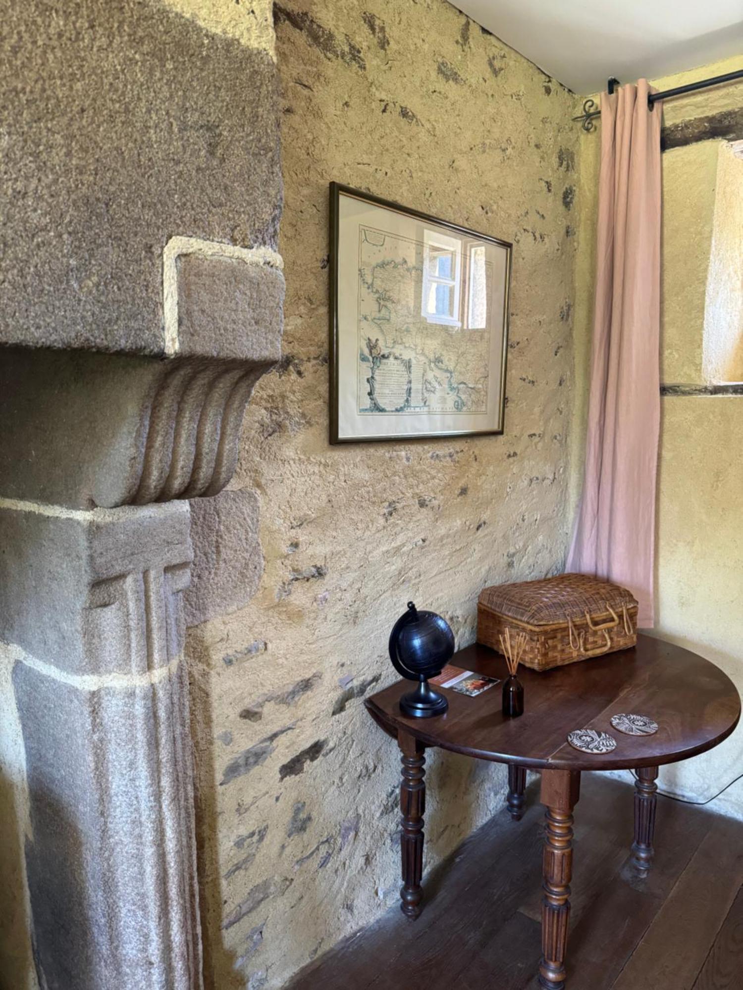 Le Domaine De Coat Rogan, La Chambre Du Tregor Ploezal Exterior foto